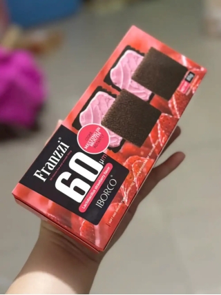 Bánh quy socola kem ít đường Frazzi 85gr - Date xa gói quà Tết đẹp