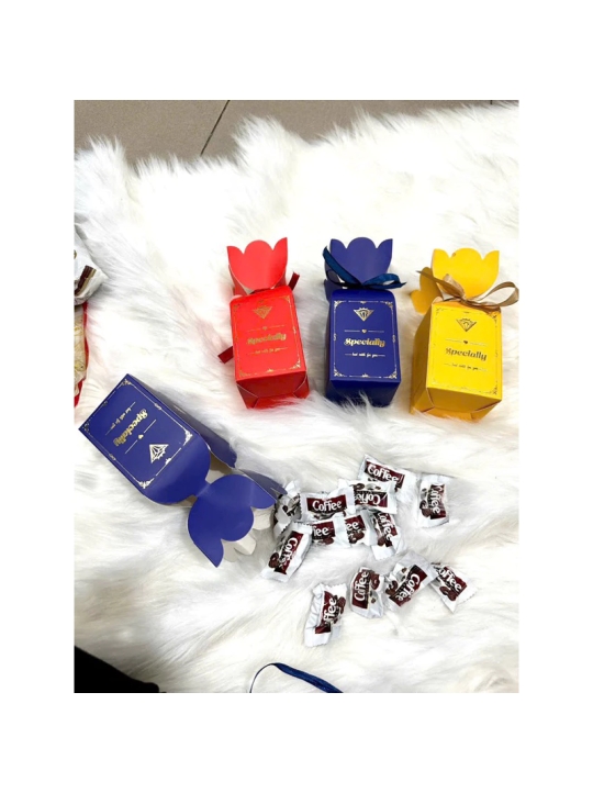 KẸO HỘP GIẤY GÓI QUÀ TẾT- ( có sẵn kẹo )