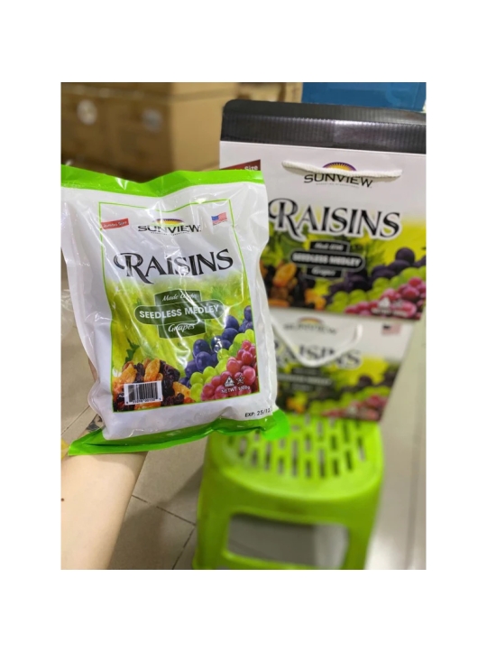 HỘP 700gr Nho khô hàn quốc, Nho xanh sấy khô hộp quà tặng